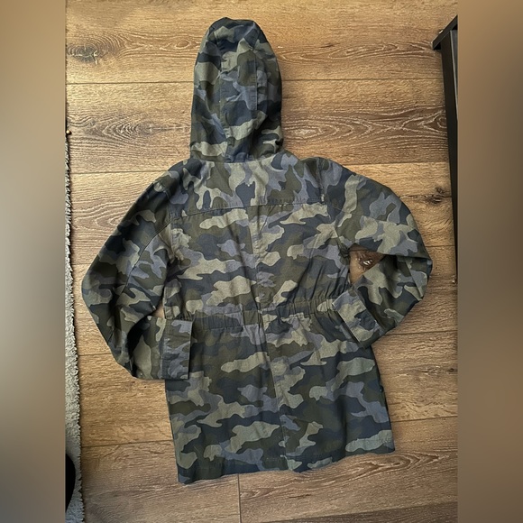 Cat and Jack Camo Jacket Kids Size M 7/8 - Picture 3 of 4